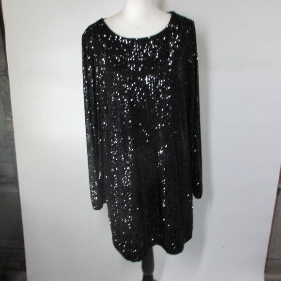 NWT Women Lilly Pulitzer Nicoline L/S Romper Onyx Treasure Box Sequin Knit 12 - Picture 1 of 13